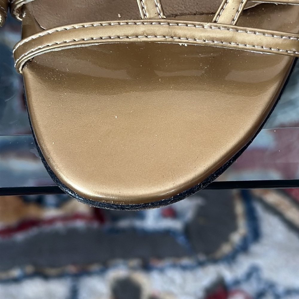 Stuart Weitzman Gold Patent Leather Strappy Sandals Size 39 - Picture 4 of 6